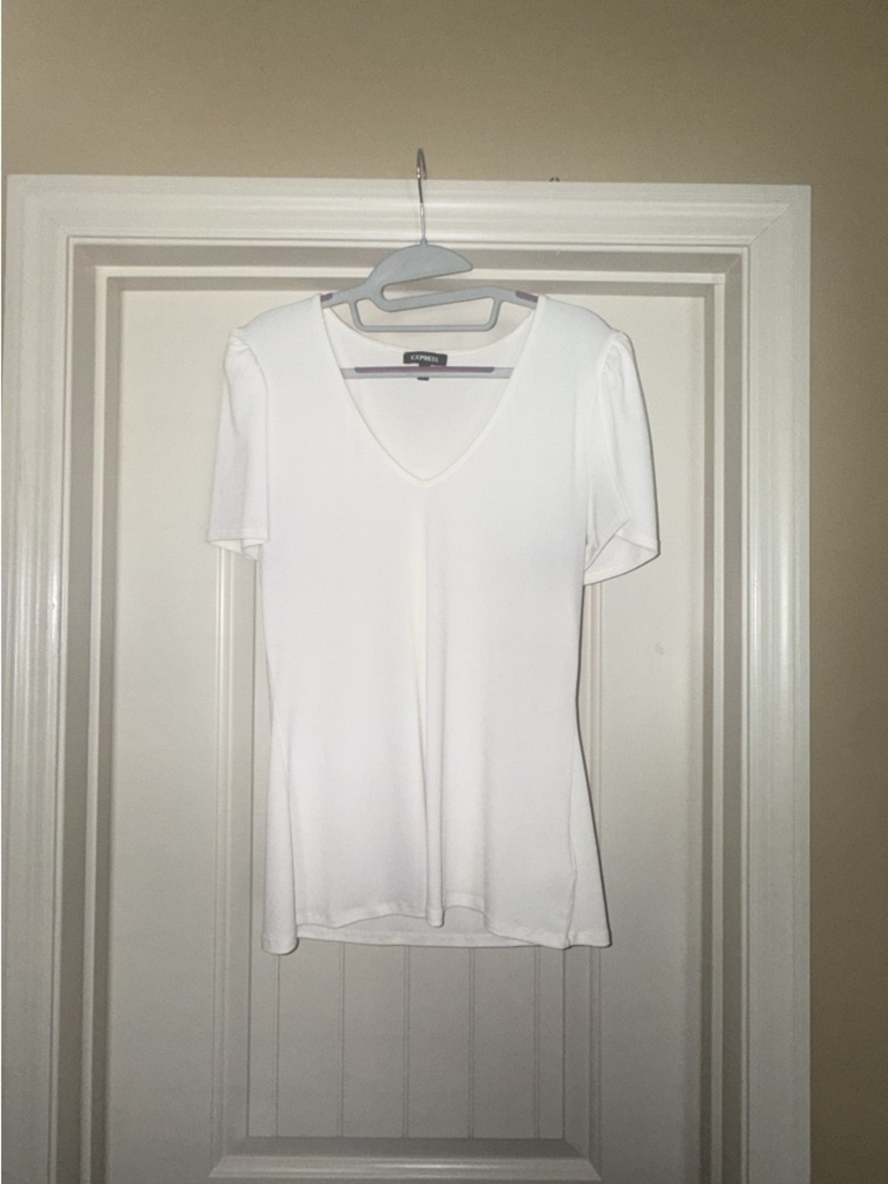 Express White V-Neck Short Sleeve Blouse